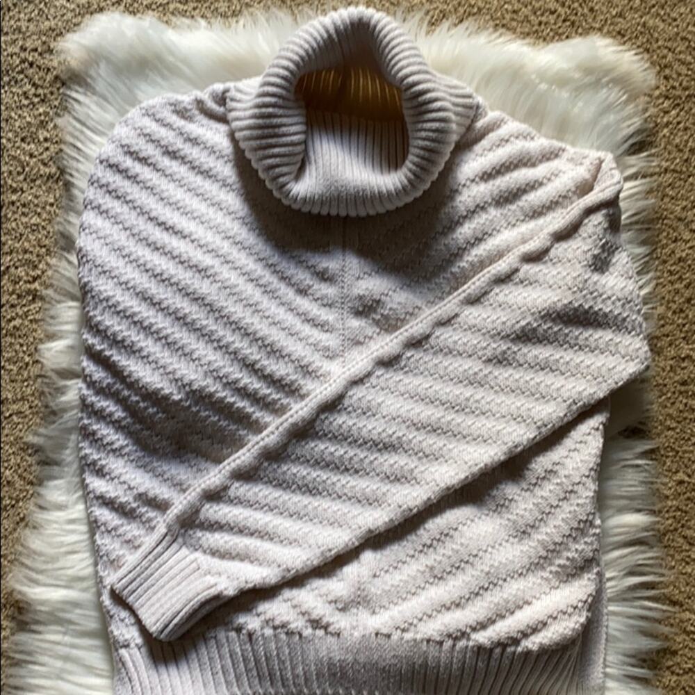 The Limited | Mix Media Turtleneck Sweater Size SP